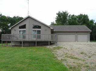 28887 475th Ave, Beresford, SD 57004