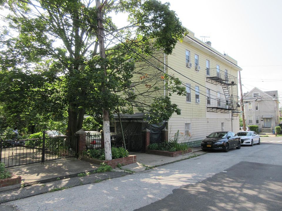 1st image of 145 Cedar Ave