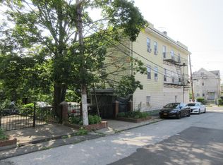 145 Cedar Ave, Staten Island, NY 10305