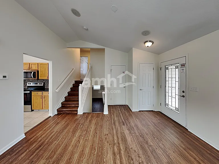 5545 Stevens Dr — Photo 5