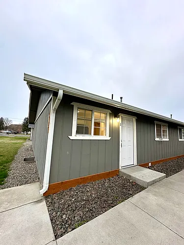 919 NW Ewen St #1 Photo 1