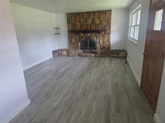4th image of 232 Westland Dr