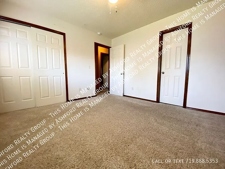 335 Trapper Ln — Photo 9