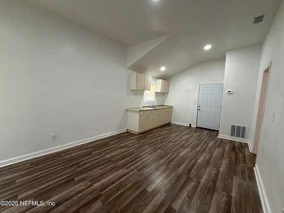4th image of 6342 ROSA Avenue