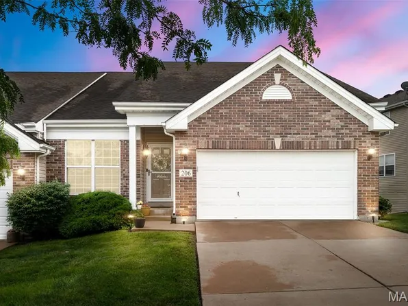 206 Belmonte Cir, O'Fallon, MO 63368