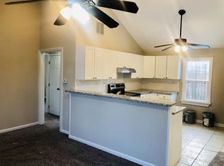 8412 Central St, Kansas City, MO 64114