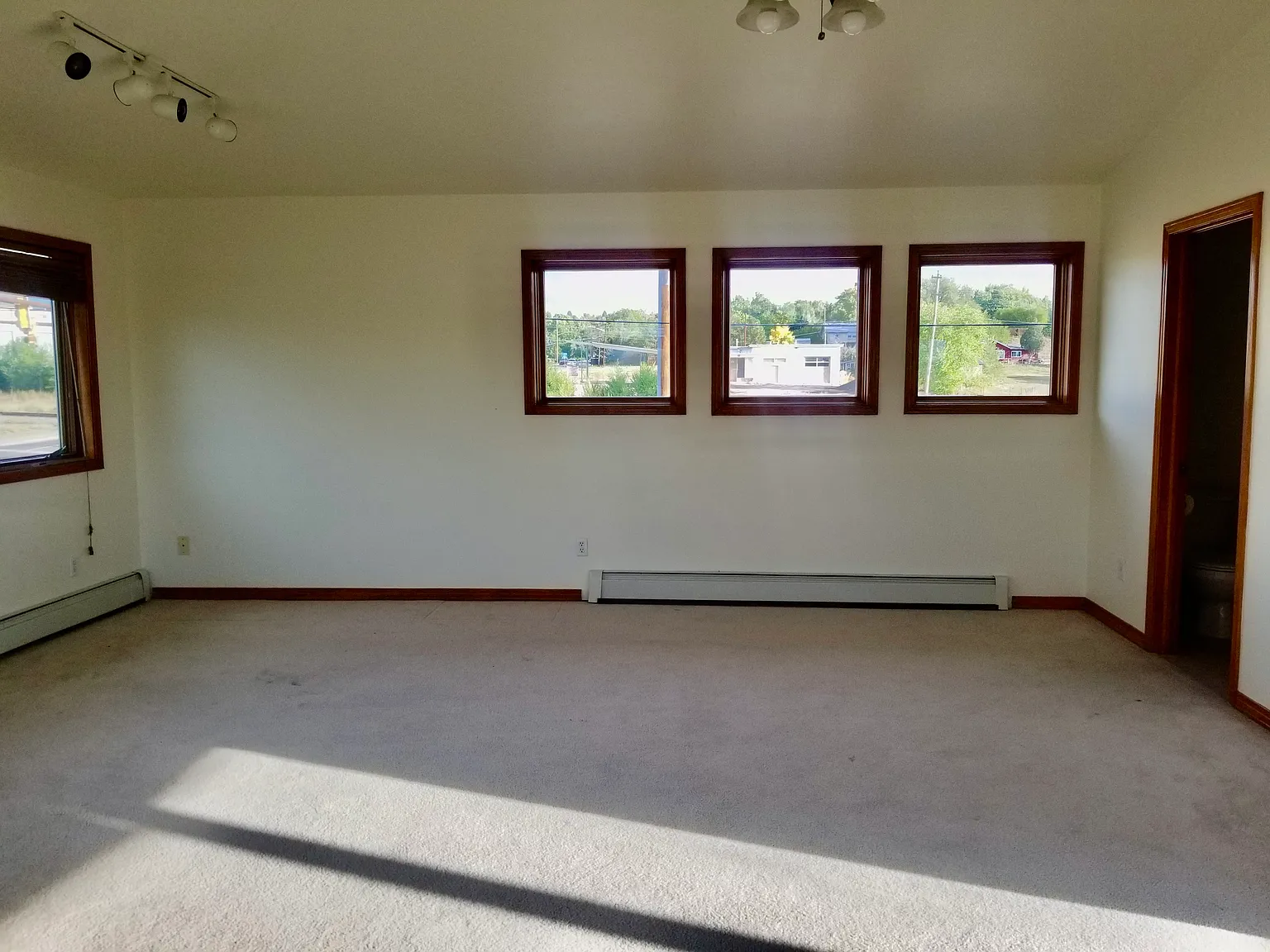 6192 Carr St — Photo 4