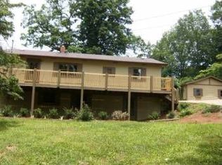 257 Crane Cir, Franklin, NC 28734