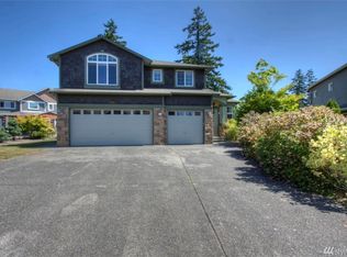 17001 33rd Pl W, Lynnwood, WA 98037