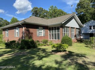 700 Crabtree Rd, Belhaven, NC 27810