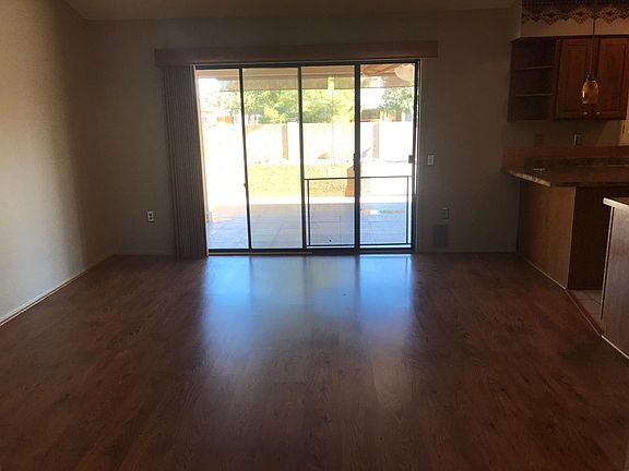 3rd image of 20623 N 142nd Ave