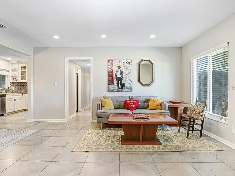 6703 N River Blvd — Photo 15