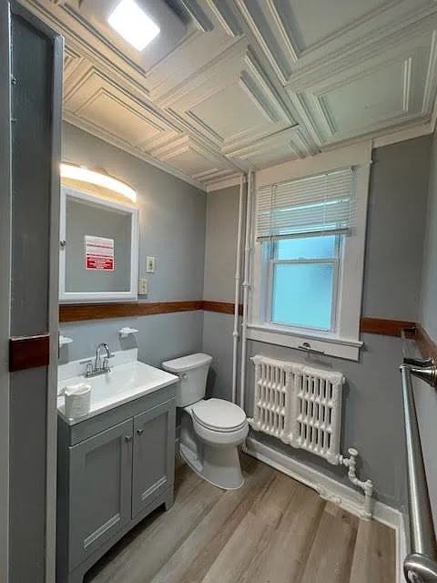 4 bed, 1.0 bath, 2400 sqft, $674 — Photo 3