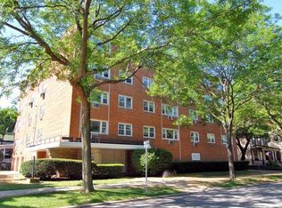 500 Lake St APT 203, Evanston, IL
