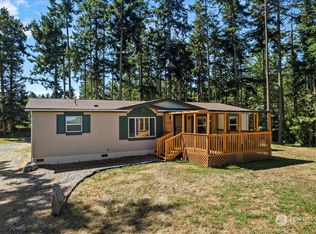 1393 Zylstra Rd, Oak Harbor, WA 98277