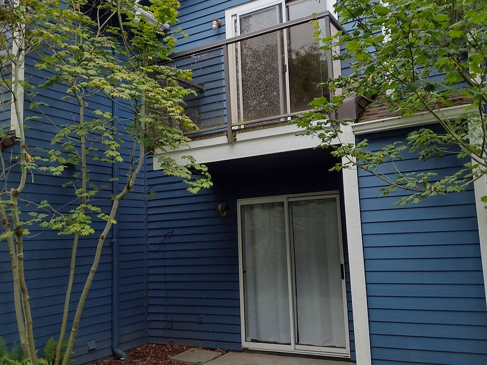 1st image of 8100 238th St SW