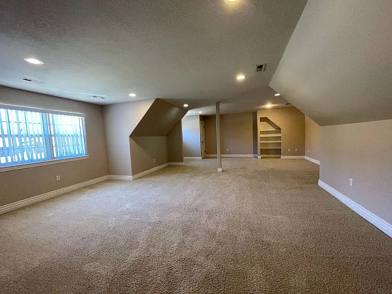 122 Millstone Ct — Photo 51
