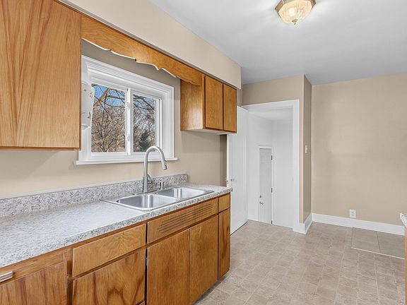 5th image of 5113 Richfield Rd