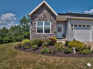32 Grandview Dr, Pittston Twp, PA 18640