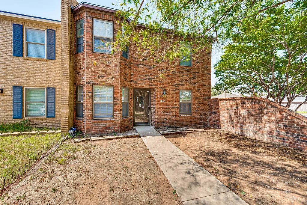 Building Photo - 3245 Preston Dr