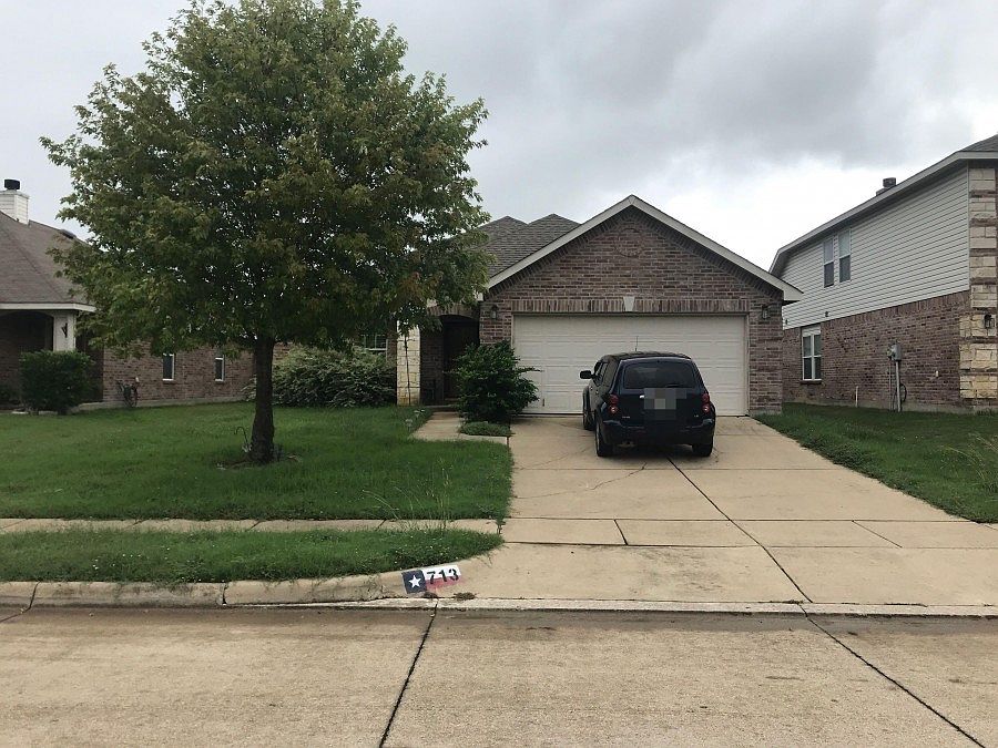 1st image of 713 Crystal Dr