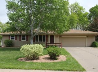 3028 Boone Ave N, New Hope, MN 55427