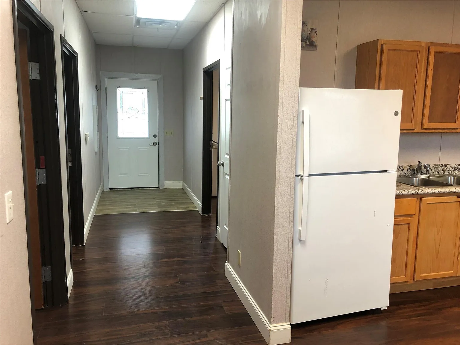 5 bed, 3.5 bath, 1536 sqft, $1,500 — Photo 3