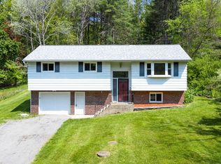 1347 E Campville Rd, Endicott, NY 13760
