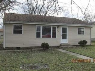 805 W McDonald St, Hartford City, IN 47348
