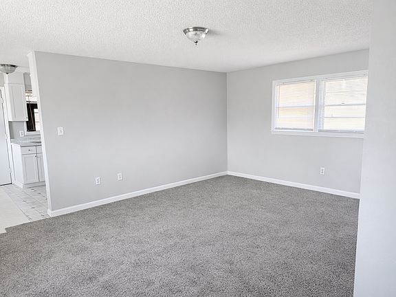 2nd image of 515 Parkland Place Rd