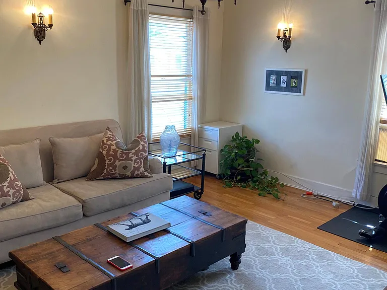 366 N Curson Ave #7 — Photo 10