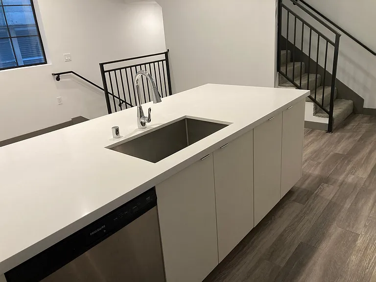 161 S Normandie Ave #11 — Photo 24