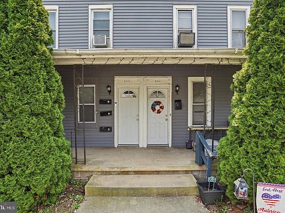 2nd image of 650 Green St