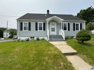 11 Colony St, Stratford, CT 06615