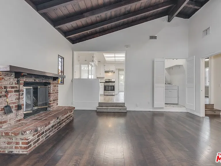 4905 Coolidge Ave — Photo 3