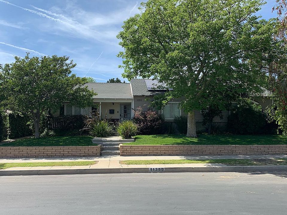 2nd image of 11359 Danube Ave