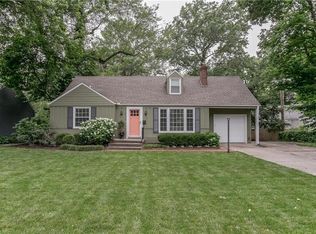 4216 Tomahawk Rd, Prairie Village, KS 66208