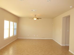 9118 Hogarten Park, Converse, TX 78109