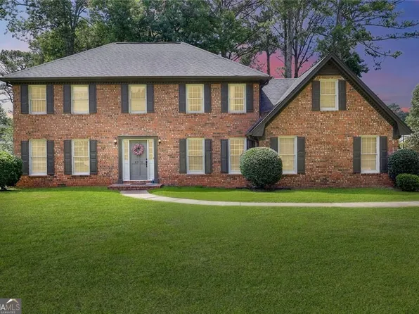 4976 Mystere Cir SW, Lilburn, GA 30047
