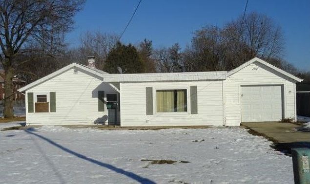 1st image of 665 Oak St