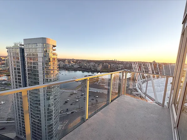97 W Georgia St, Vancouver, BC