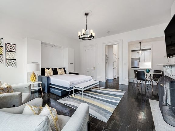 5th image of 169 Beacon St Unit 3-4