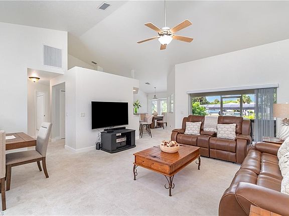 5th image of 4186 Yucatan CIR