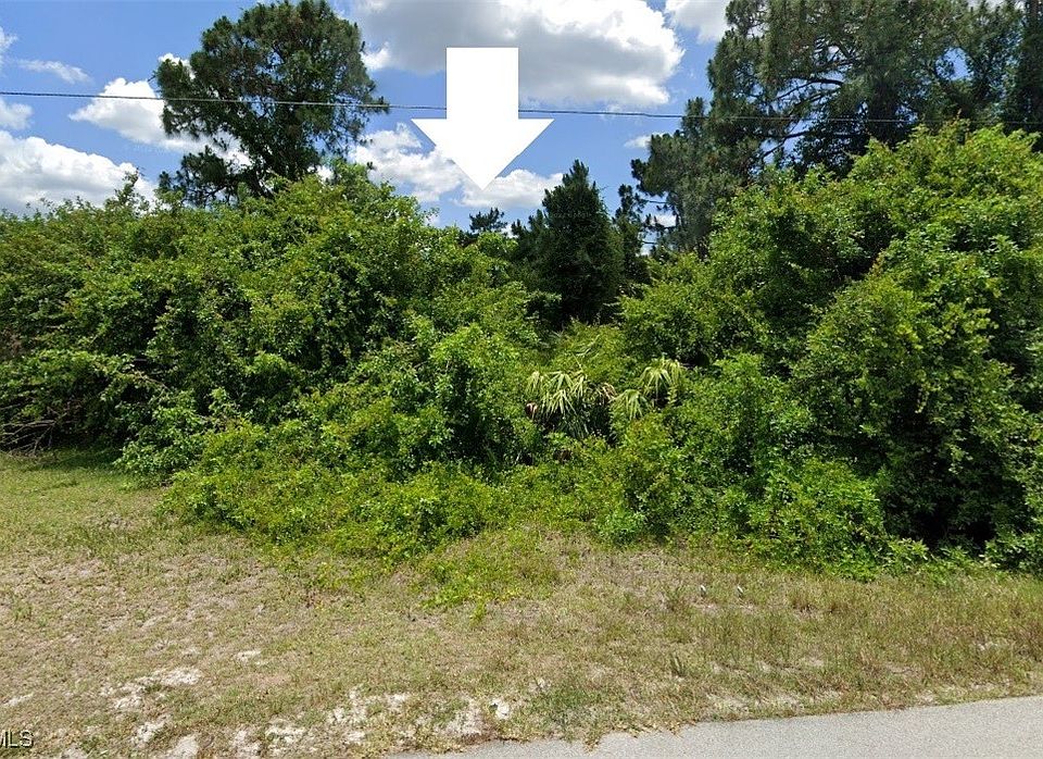 2nd image of 718 Lamar St E