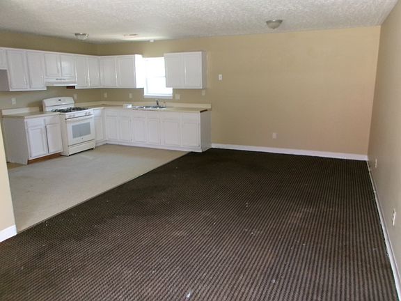 2nd image of 1059 Fair St #2