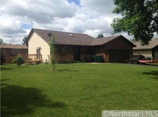984 99th Ln NE, Blaine, MN 55434