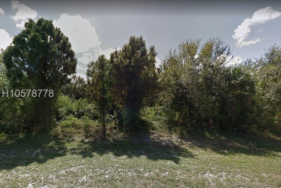 1st image of 155 SW Tulip Blvd