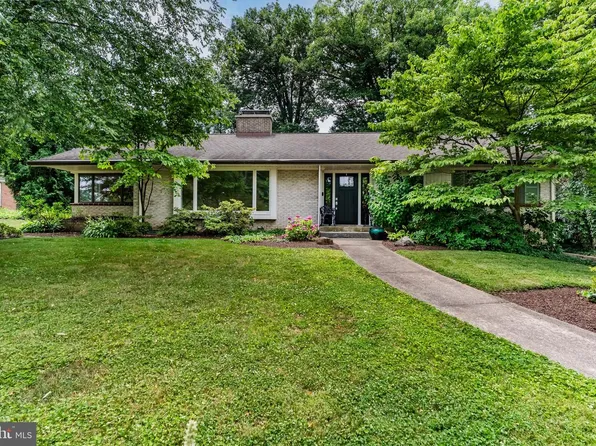 450 N 25th St, Camp Hill, PA 17011