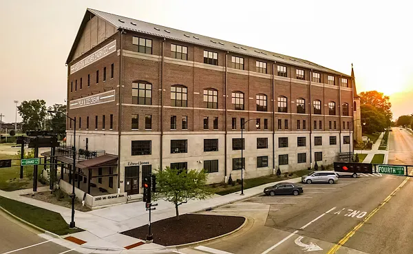 Wright & Wagner Lofts - Grand — Photo 1