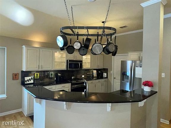 3rd image of 3628 Lake Country Dr